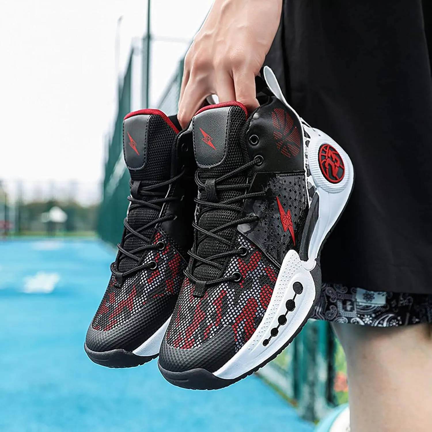 Kids Basketball Shoes Boys Girls High Top Sneakers Comfy Breathable Outdoor Cushioning Athletic Shoes for Training Running