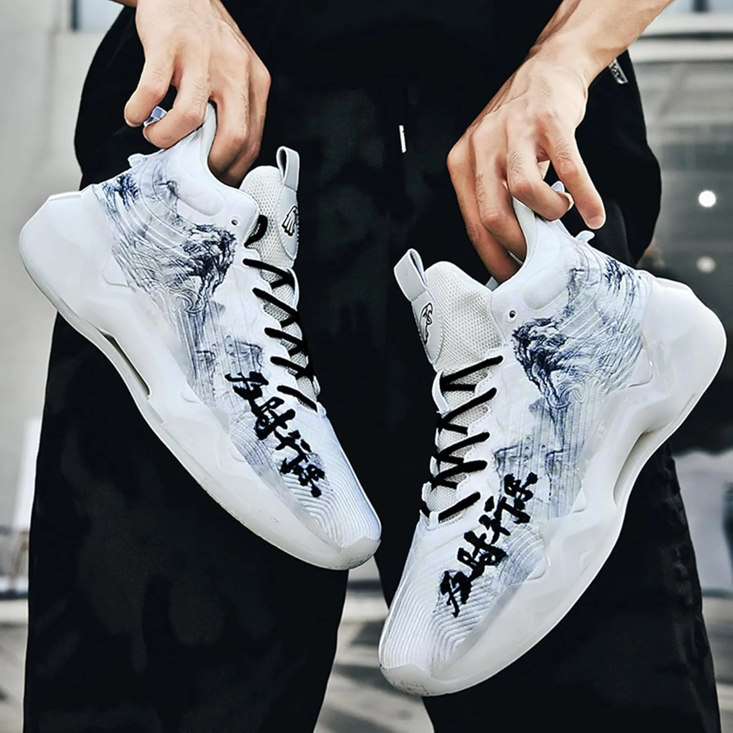 Men's High-Top Basketball ShoesWear-Resistant and Anti-Slip Soles Running Shoes Graffiti Design Fashionable Sports Shoes
